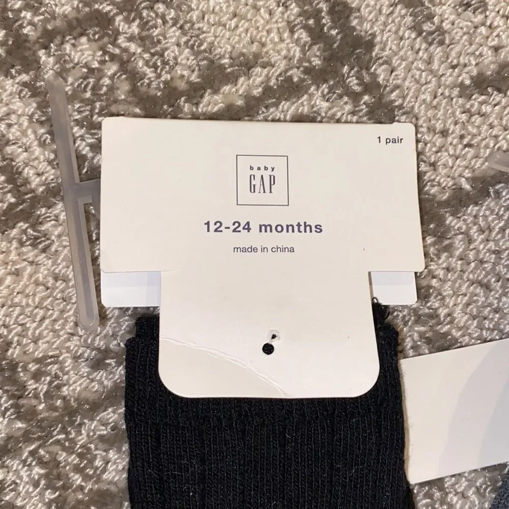 New Gap socks size 12-24months